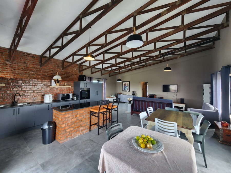 3 Bedroom Property for Sale in Paradise Beach Eastern Cape